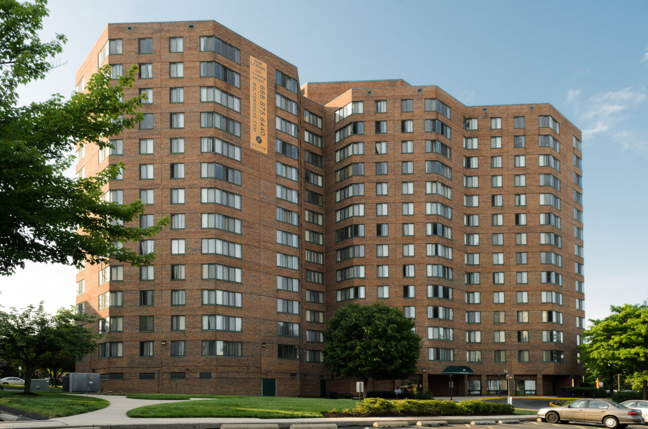 Bolton House Apartments Studio, One, and Two Bedrooms For Rent In